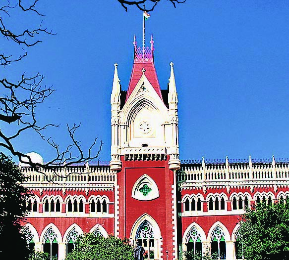 युवक की रहस्यमय मौत की जांच के लिए कलकत्ता हाइकोर्ट पहुंचा परिवार