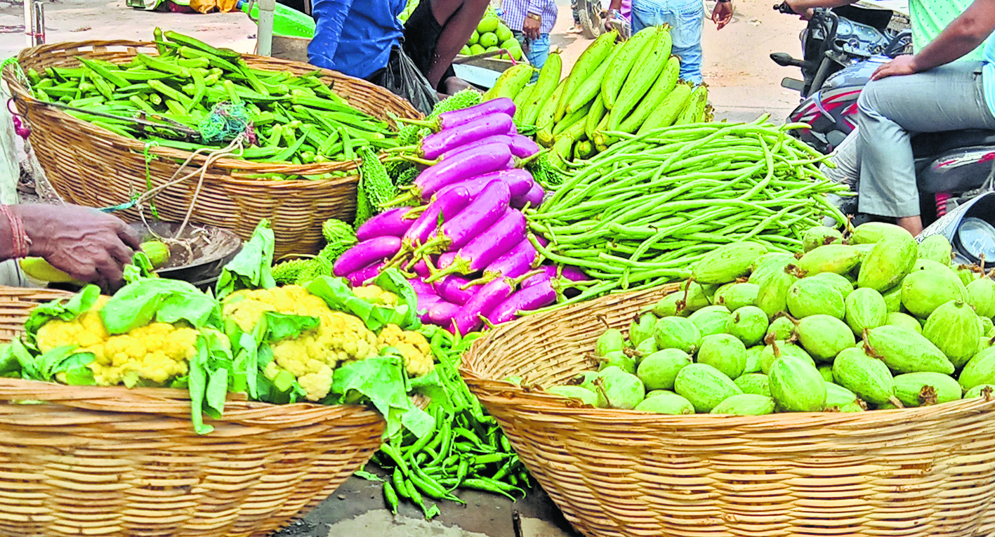 मानसून ने लगायी सब्जियों की कीमतों में आग