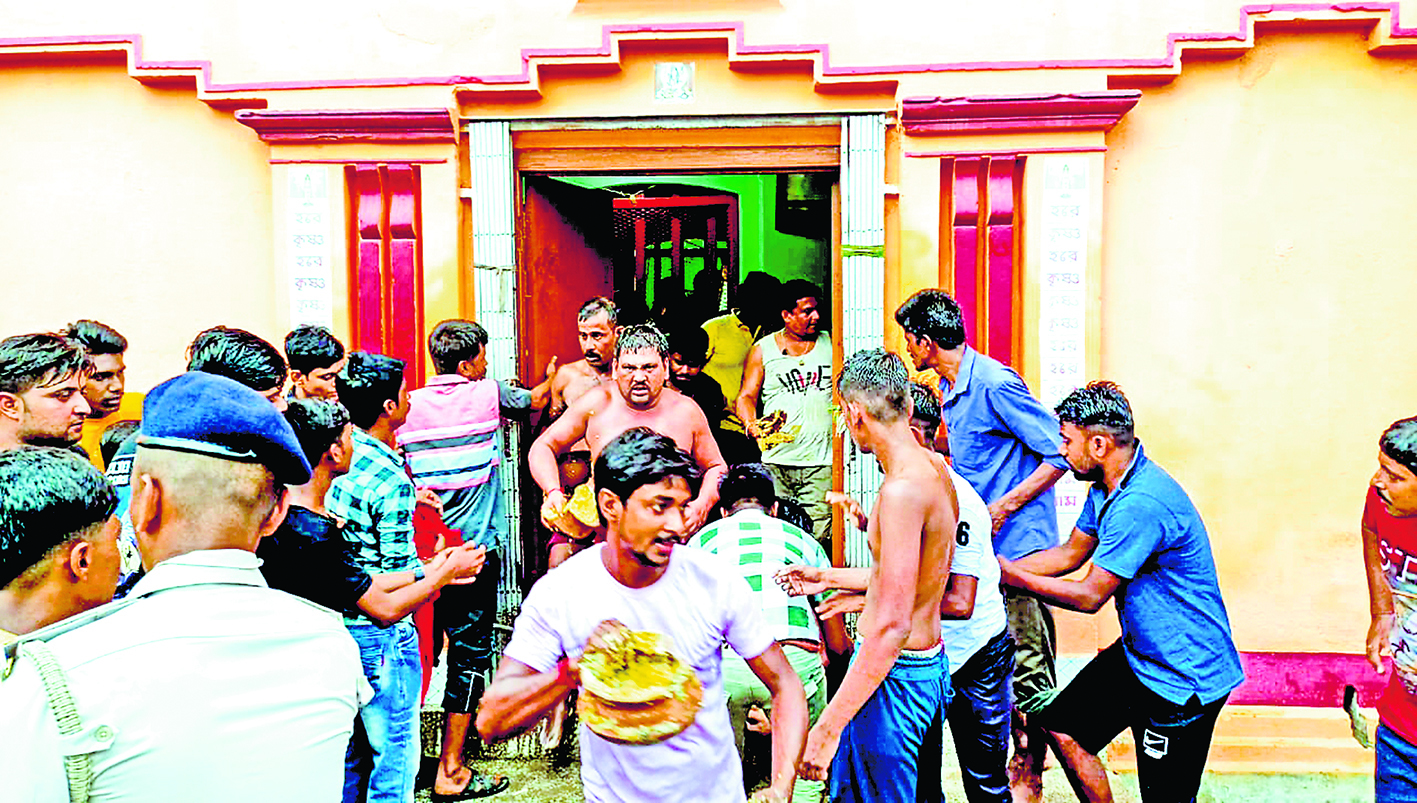 बलागढ़ के गुप्तिपाड़ा में भंडार लूट महोत्सव