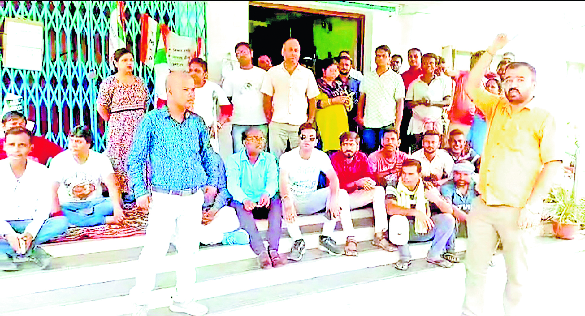 केएनयू में तृणमूल कांग्रेस के एक छात्र संगठन के आंदोलन को दूसरे की चुनौती