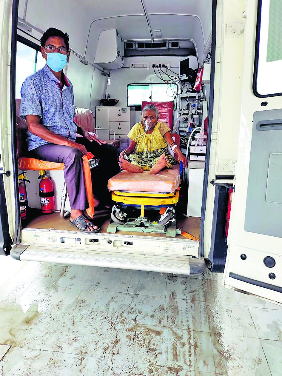सोनपुर बाजारी क्षेत्र में एंबुलेंस की कमी से सहायक प्रबंधक की मौत का आरोप
