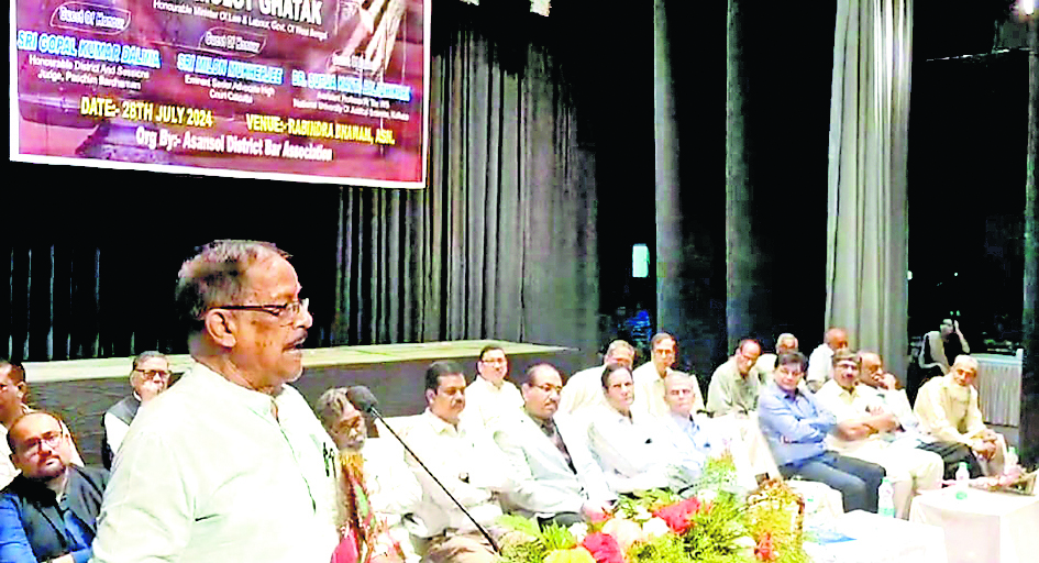 नया कानून मौजूदा कानून से केवल पांच फीसदी अलग : मलय घटक