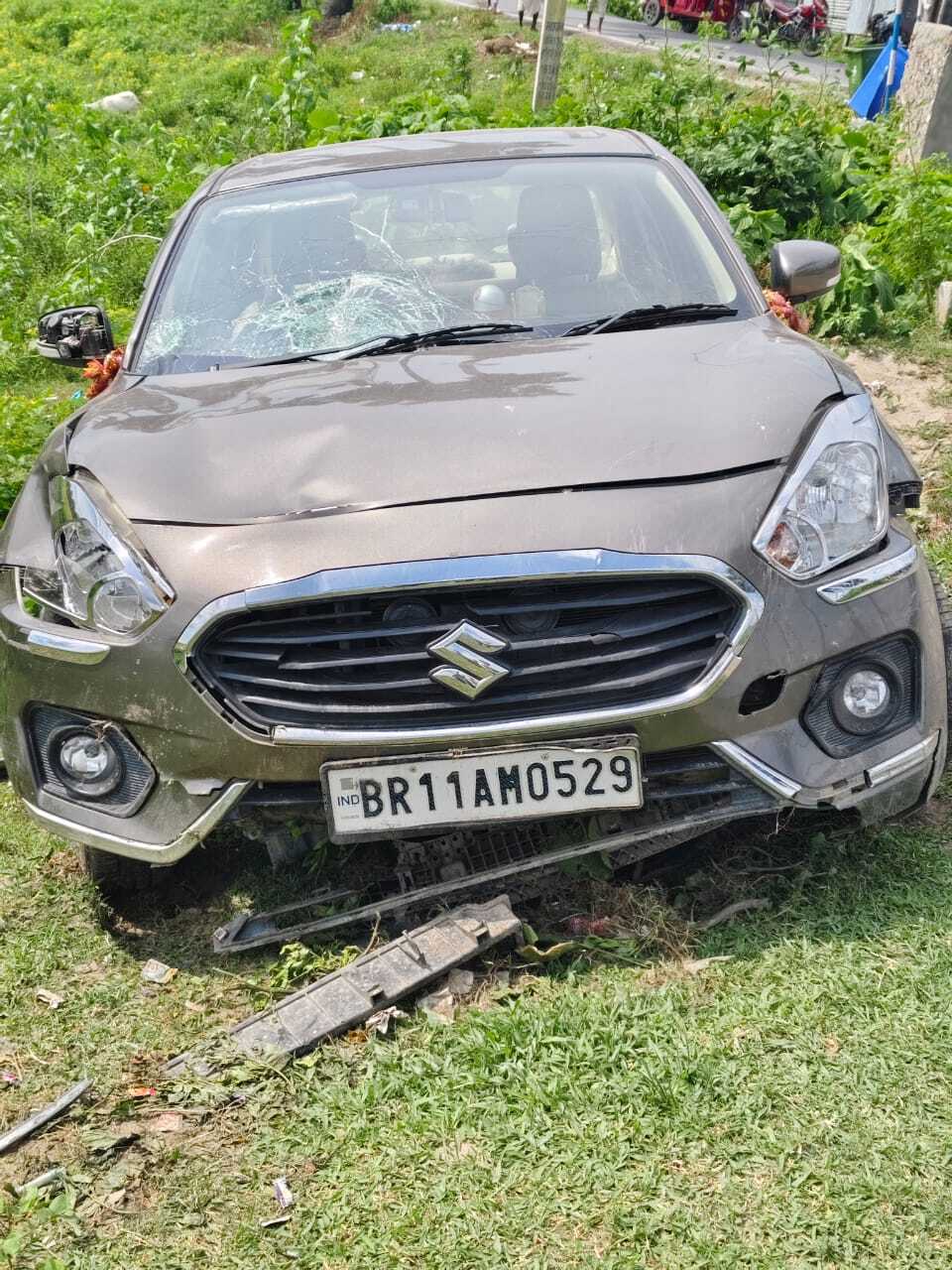 बैंक से राशि की निकासी करने जा रहे पति-पत्नी की सड़क दुर्घटना में मौत