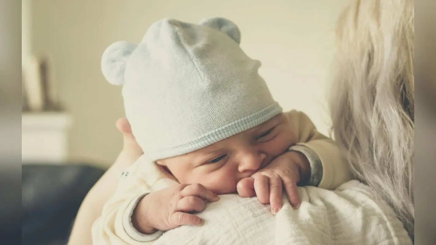 Baby Names: बेटे-बेटी के लिए नाम की है तलाश? लिस्ट पर जरूर डालें एक नजर