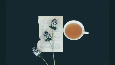 Health Tips: चाय के साथ भूलकर भी न खाएं ये चीजें, जानें क्या है कारण