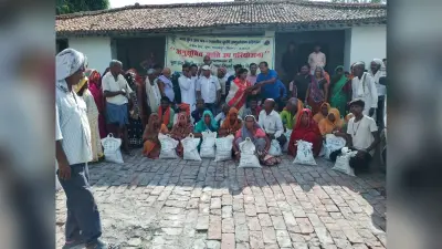 किसानों के बीच किया गया बीज वितरण