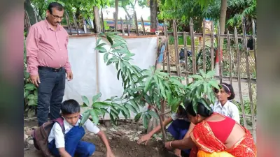 उफरैल मध्य विद्यालय में किया पौधरोपण