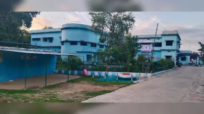 देर रात तक चली पूछताछ, जांच से जुड़े रजिस्टर ले गयी टीम