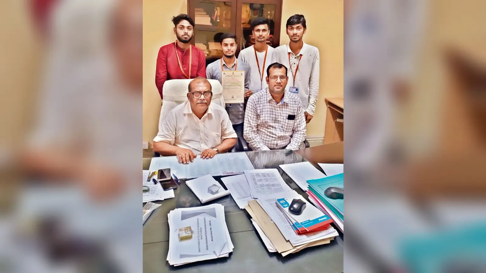 अब ट्रेनों में बिना पंखे के हवा लेंगे यात्री, बिजली की होगी बचत