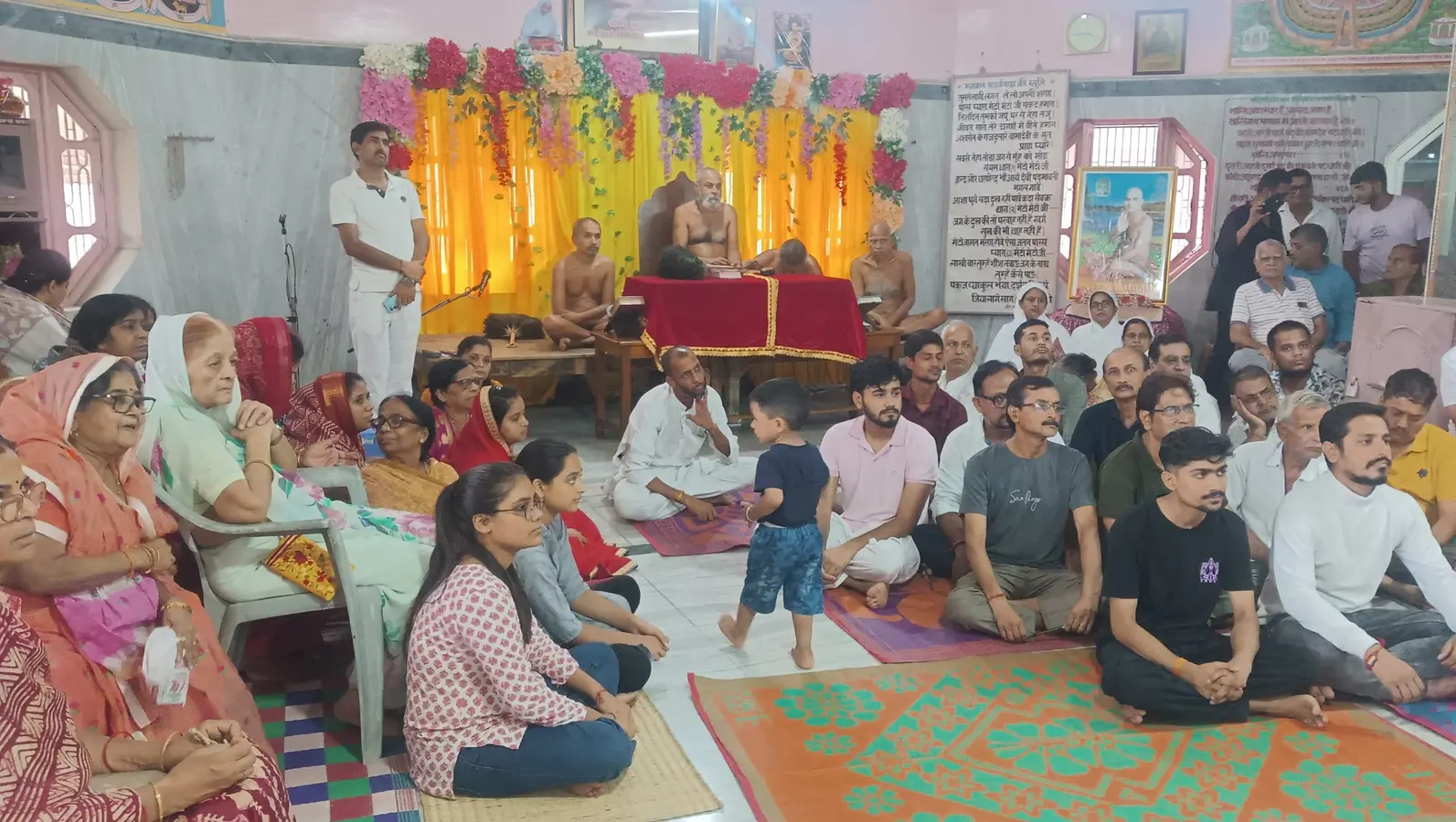 आचार्य विराग सागर महाराज के देवलोक गमन पर सरिया में विनयांजलि सभा