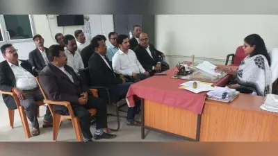 मोटर दुर्घटना बीमा दावा वाद से संबंधित अधिवक्ता के साथ बैठक