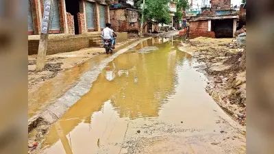 रसूलपुर की सड़कों पर बहता रहता है नाले का गंदा पानी