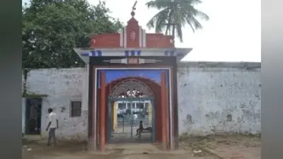 जर्जर स्टॉल को तोड़कर पिंक सीटी की तरह गौशाला में बनेगा मार्केट