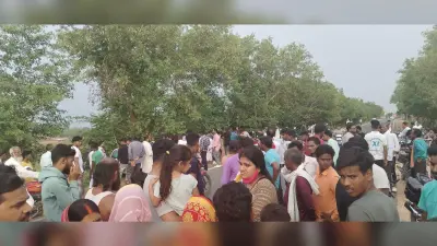 सड़क हादसे में बाइक सवार युवक जख्मी