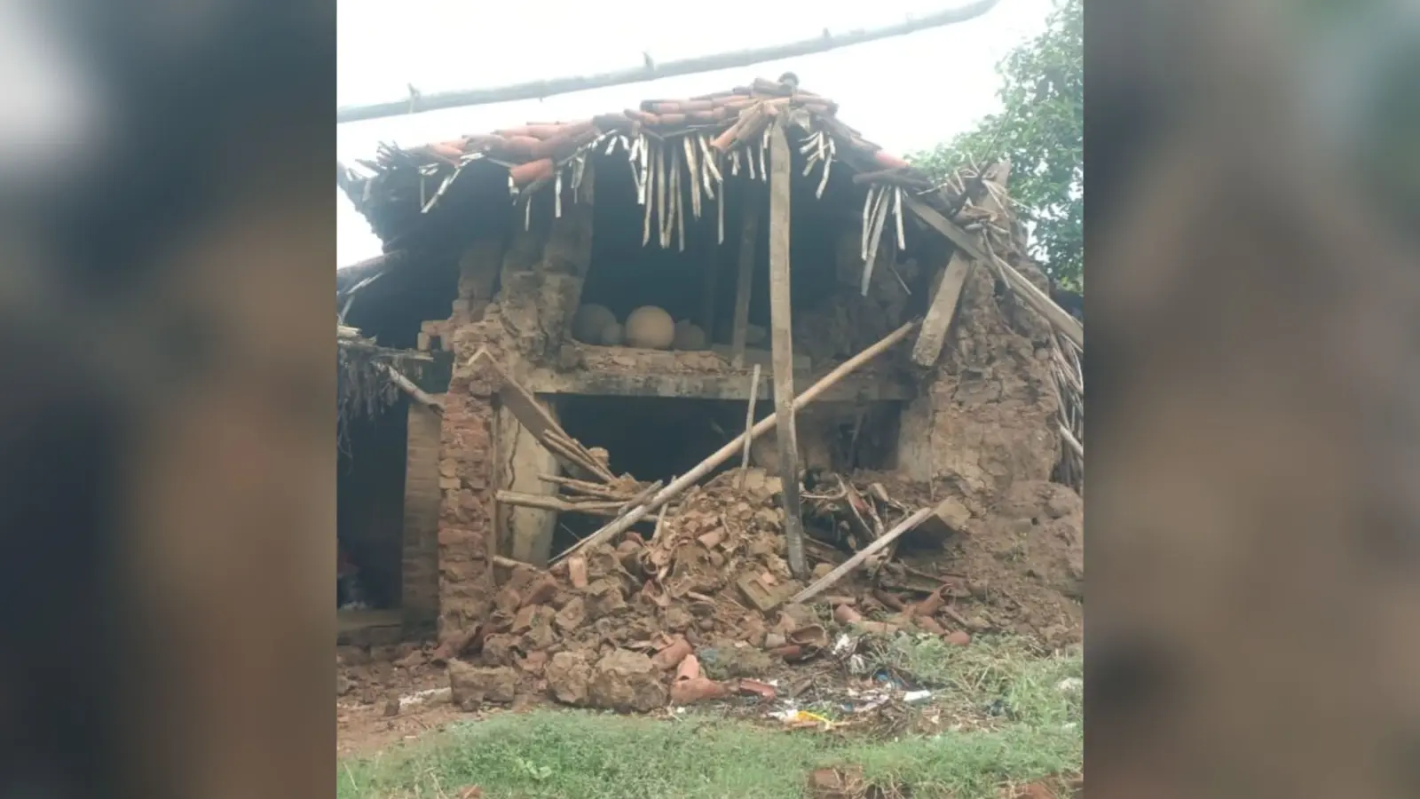 भारी बारिश से पूर्व पंचायत समिति सदस्य के घर का कुछ भाग गिरा