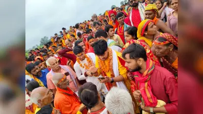 हनुमत महायज्ञ को लेकर निकाली गयी भव्य कलश यात्रा