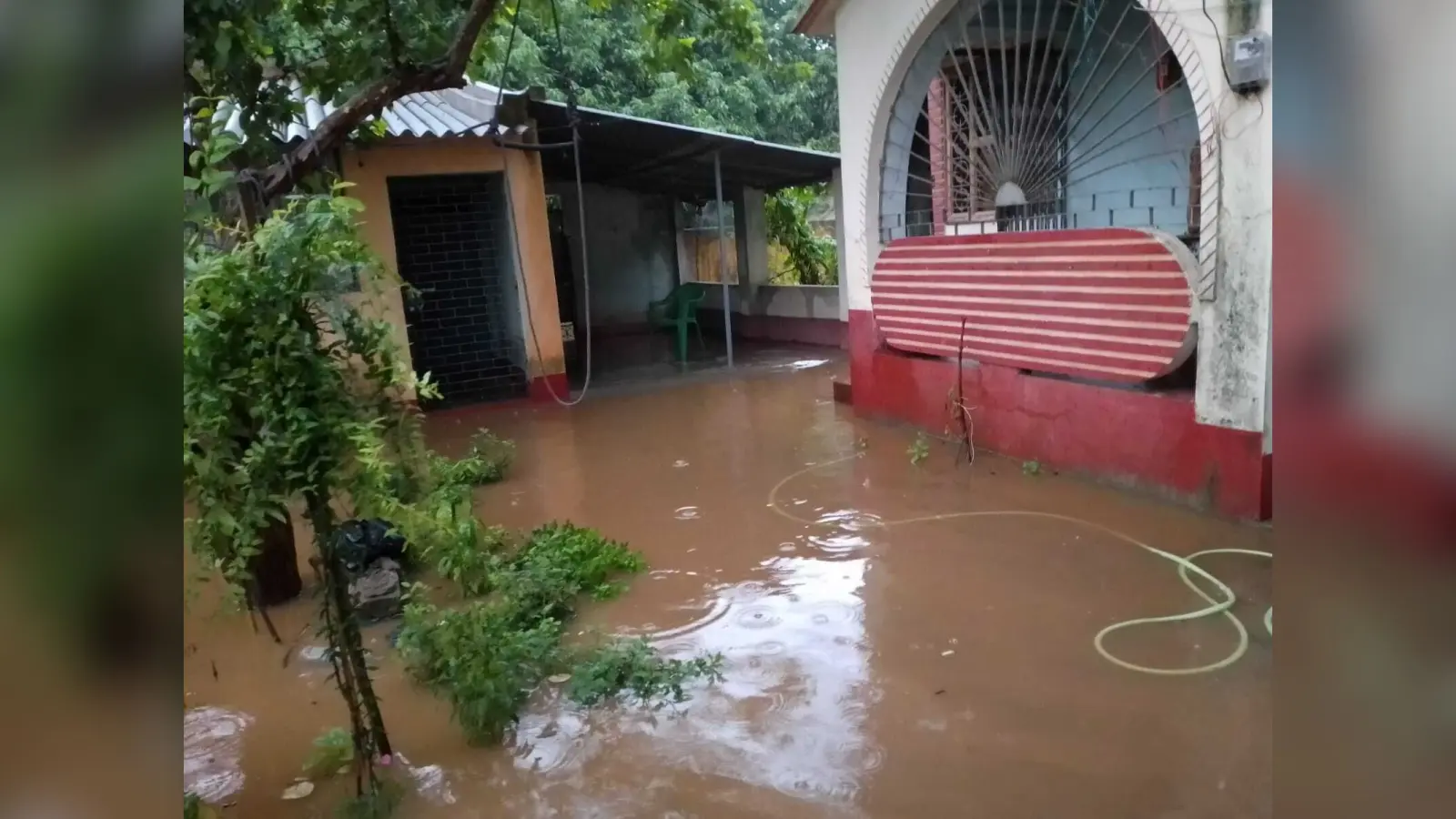 कैलाशनगर सहित अन्य इलाकों के कई घरों में दूसरे दिन भी जमा रहा पानी, लोगों में नाराजगी