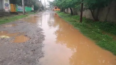 दिन में उमस, दोपहर बाद हुई मूसलाधार बारिश, जगह-जगह जलजमाव