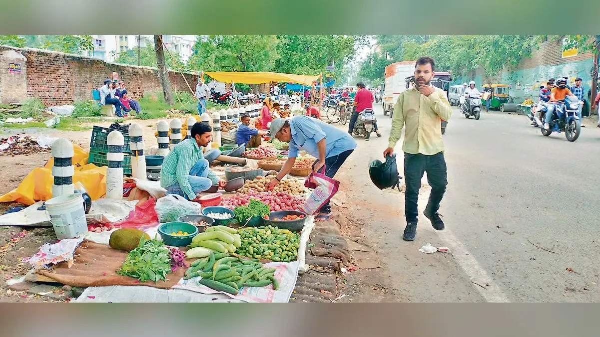 लालपुर में अतिक्रमण हटाने के बाद फिर से लग गयीं दुकानें