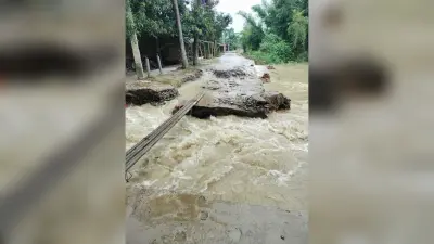 उफनायी नुना नदी, लोगो के घरों में घुसा पानी