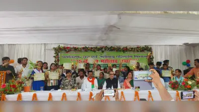 पर्यावरण की सुरक्षा के लिए पेड़ जरूर लगायें : राधामोहन