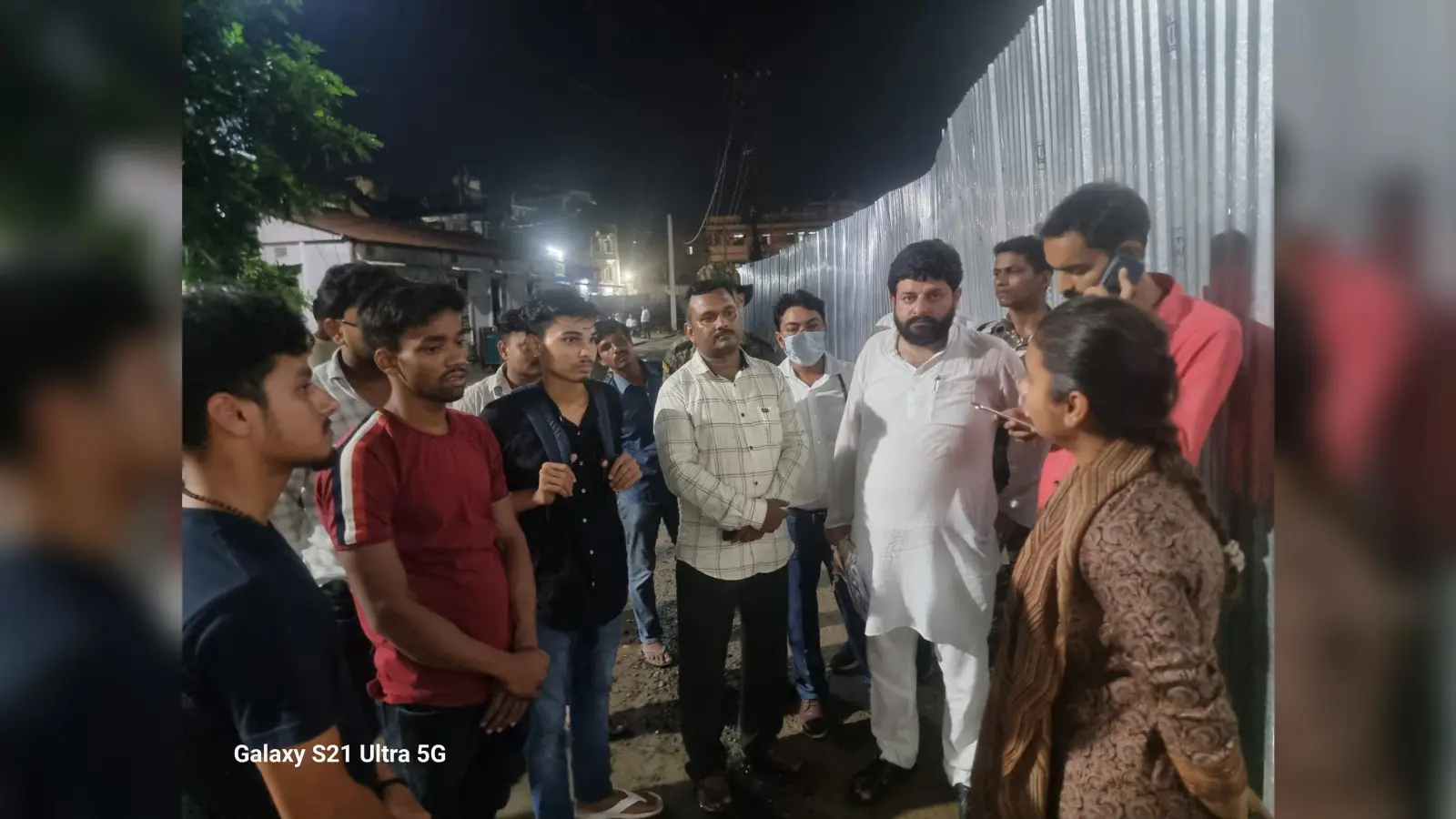 मरीजों की शिकायत पर सांसद पहुंचीं सदर अस्पताल, कर्मियों को लगायी फटकार