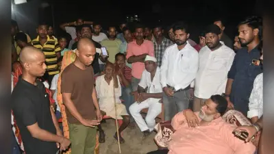 शिक्षक हत्याकांड में पीड़ित परिवार से मिले सांसद पप्पू यादव