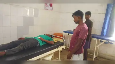 गोपीकांदर में हुई सड़क दुर्घटना में दो घायल