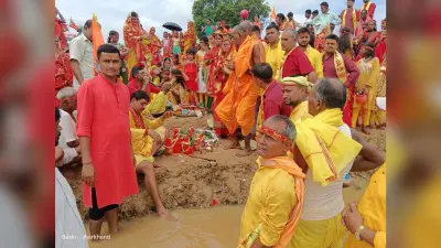 नवनिर्मित गणेश मंदिर की प्राण-प्रतिष्ठा को लेकर निकाली भव्य कलश यात्रा