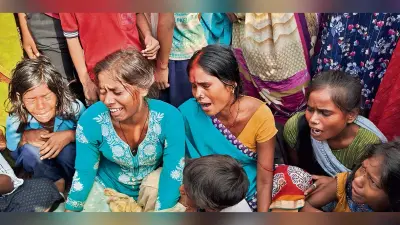 बिहटा-सरमेरा मुख्य मार्ग पर सड़क पार कर रही महिला को ट्रक ने रौंदा, गयी जान