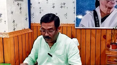 ””सरकारी जमीन से अतिक्रमण हटाने पर जान को है खतरा””