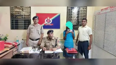 आरपीएफ ने मोबाइल चोरी के आरोप में एक युवक को पकड़ा
