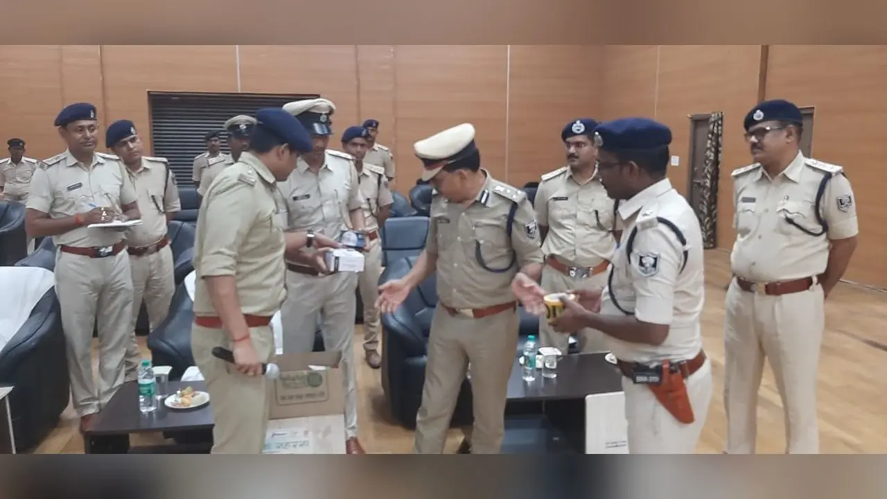 क्राइम मीटिंग में पर्व को लेकर डीआइजी ने दिया विशेष दिशा निर्देश