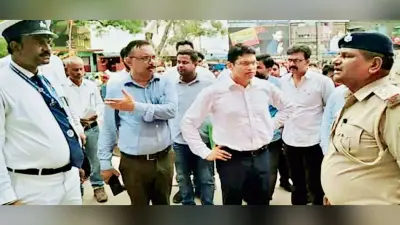 बाढ. डीआरएम ने बाढ़ स्टेशन का किया औचक निरीक्षण, दिये निर्देश