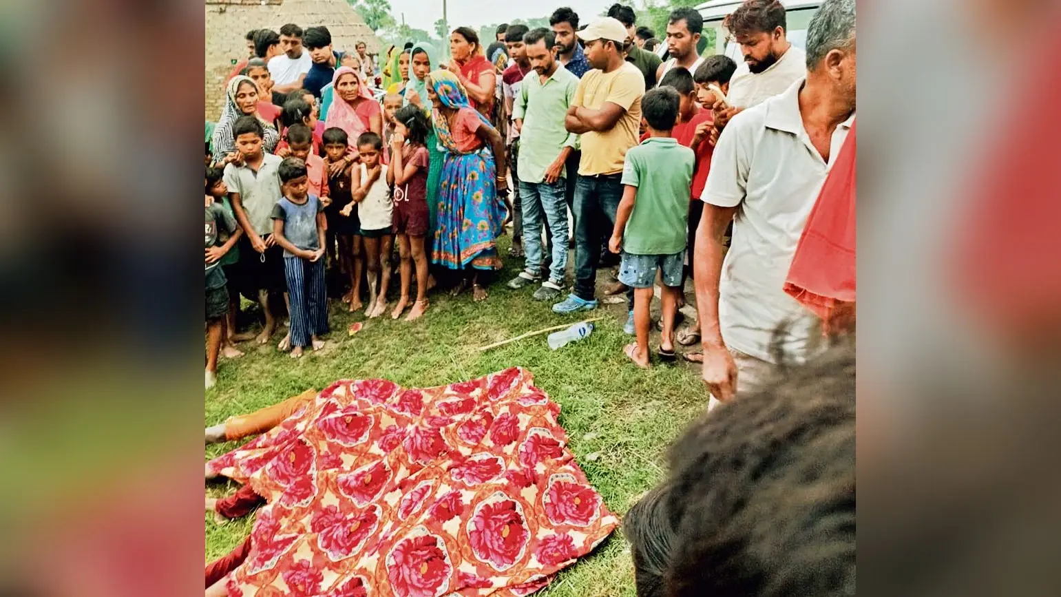 तालाब में नहाने गयीं तीन किशोरियाें की डूबने से मौत