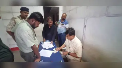 एसडीओ ने आधार कार्ड केंद्रों पर की छापेमारी, तीन केंद्रों को किया सील