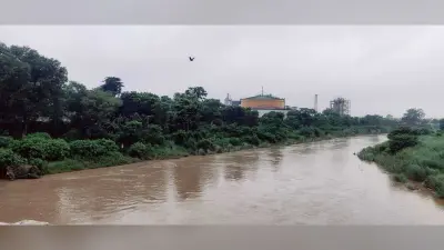 रूक-रूक कर हो रही बारिश से फिर उफनाई पहाड़ी नदियां, कई जगहों पर कटाव तेज