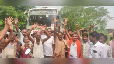 स्यूलिस गेट का निर्माण पूरा न होने से सड़क पर उतरे किसान
