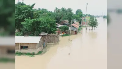 नेपाल में हो रही बारिश से तिलयुगा नदी का बढ़ा जलस्तर, निर्मली के कई गांवों में फैला पानी