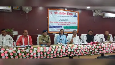 जिले में उद्योग धंधों के विकास के लिए तलाशे जायेंगे नये अवसर: प्रभारी मंत्री