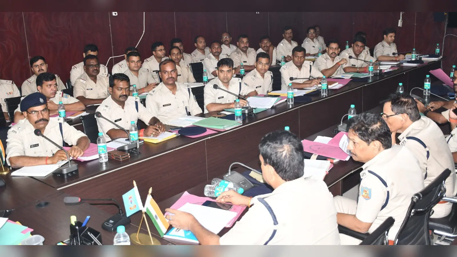 नये कानून लागू होने के बाद दर्ज मामलों की समीक्षा करें : एसपी