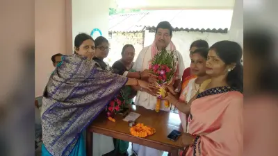 भाजपा महिला मोर्चा की सदस्यों ने सांसद को किया सम्मानित