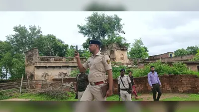 तीन घरों का ताला तोड़ ढाई लाख से अधिक की संपत्ति चोरी