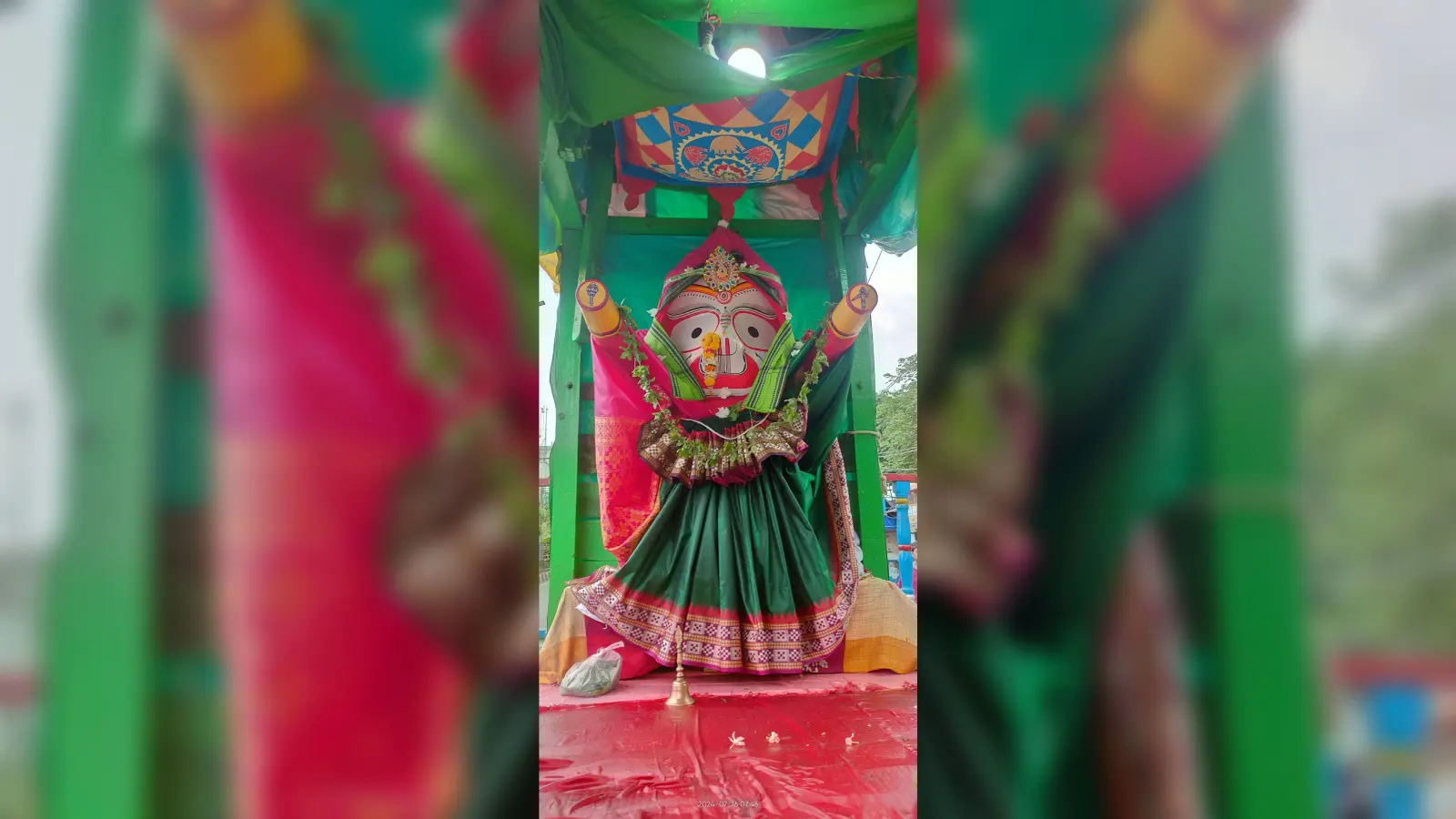 मौसीबाड़ी से भाई-बहन संग जगन्नाथ मंदिर पहुंचे प्रभु जगन्नाथ, रथ पर श्री जिऊ दर्शन को उमड़ी भीड़