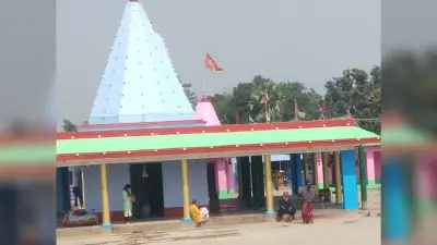 सावन में पूरे माह सजता है बाबा वरूणेश्वर का दरबार