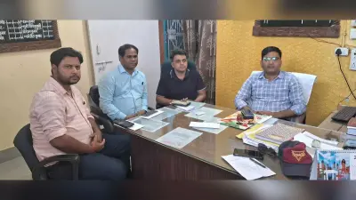 मुहर्रम को लेकर अनुमंडल पदाधिकारी ने अधिकारियों के साथ की समीक्षा बैठक