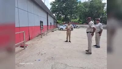 स्टेशन परिसर में गोलीबारी मामले में रेल डीएसपी ने घटना स्थल का लिया जायजा