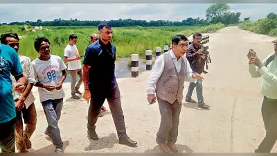 अधर में बांध प्रोजेक्ट, साइट का सुभाष ने लिया जायजा