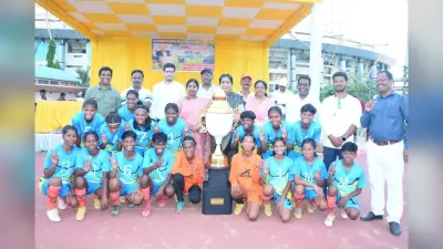 स्टार वॉरियर्स की टीम बनी चैंपियन, दिव्यानी लिंडा बनी प्लेयर ऑफ द सीरीज