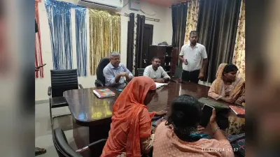 आयुष्मान कार्ड निर्माण अभियान को लेकर बीडीओ ने जीविका के सीएम व बुक कीपरों के साथ की बैठक